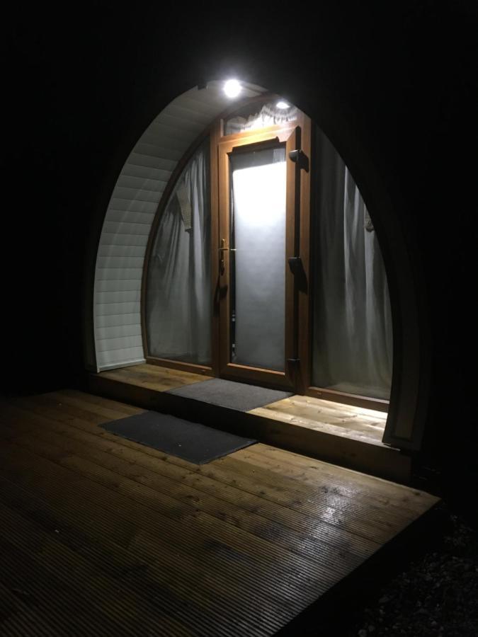 Orchard Luxe Glamping Pod Hotel ดังกานนอน ภายนอก รูปภาพ